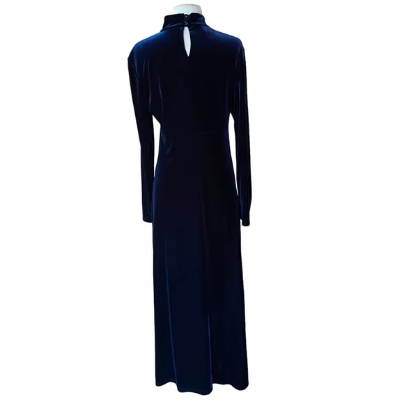 1990s My Michelle Blue Velvet Gown - Picture 4 of 6